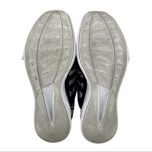 Adidas SL Loop  - Picture 8 of 9